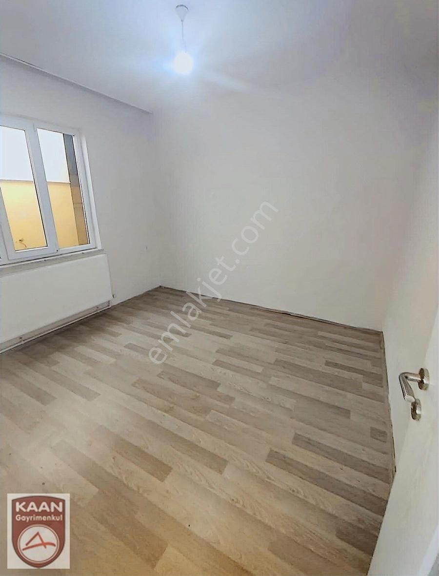 Kaan Emlaktan Müstakil 3 Katlı Satılık Bina