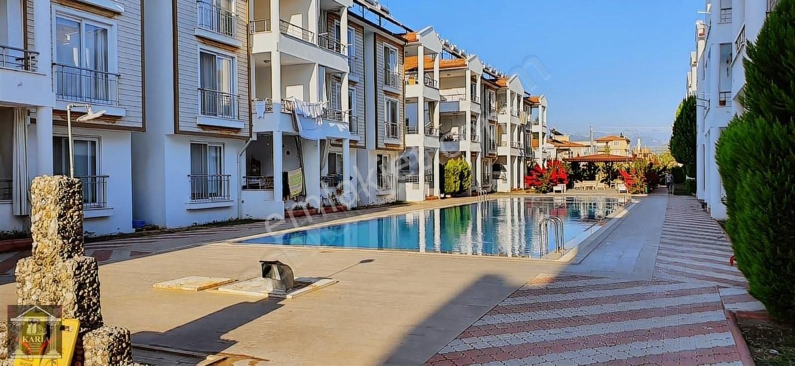 Karia Gayrimenkul'den 2+1 Havuzlu Site İçerisinde Satılık Daire