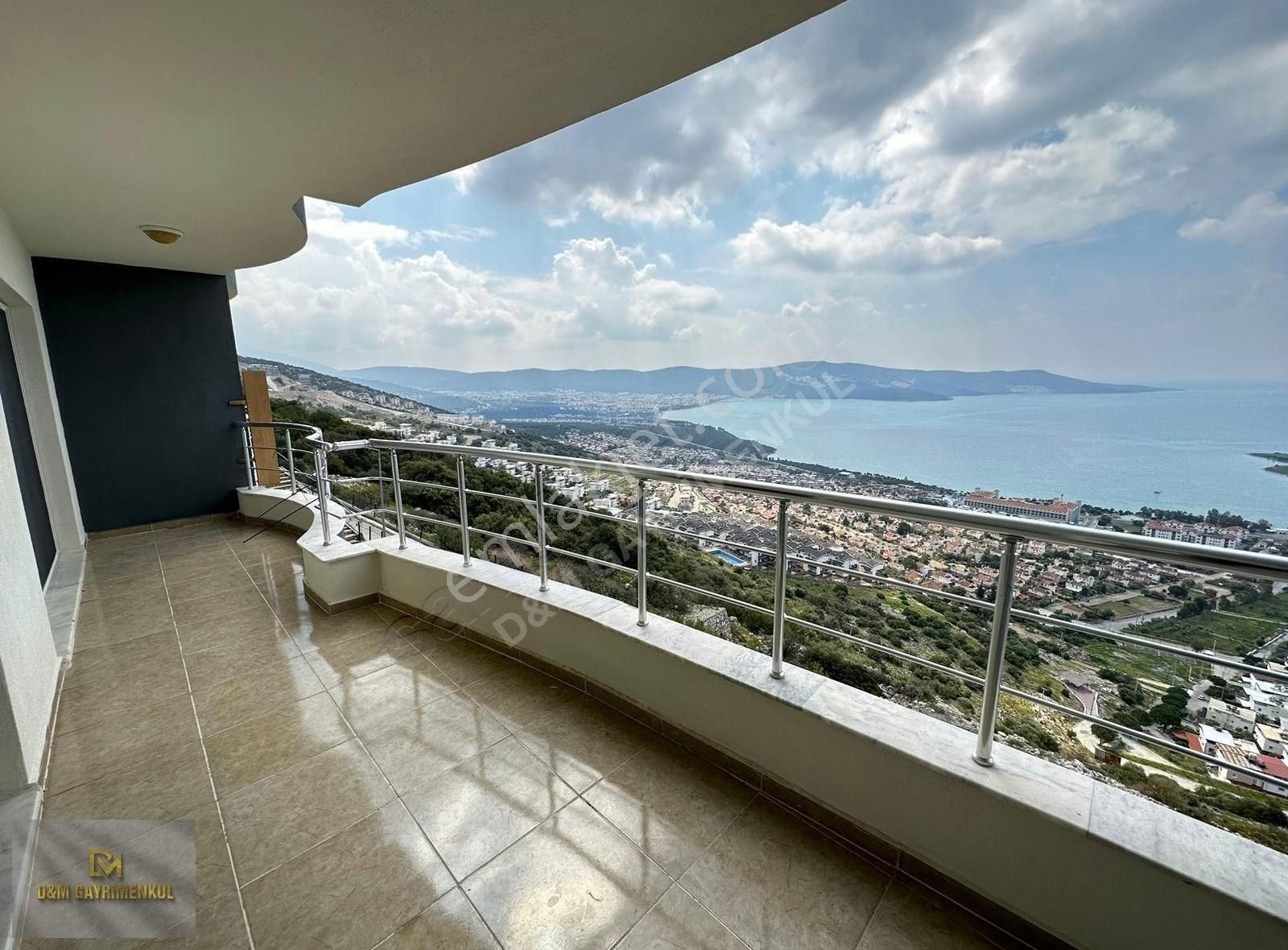 Akbükde Lebi Derya Deniz Manzarasına Sahip 1+1 Geniş Daire - Görsel 18