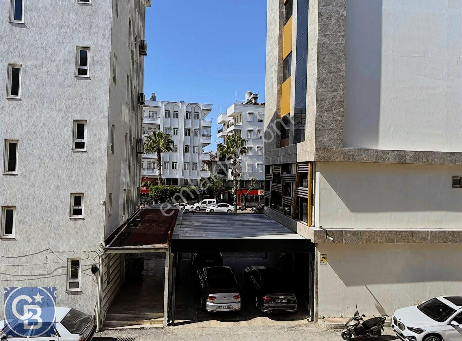 Aşağı Pazarcı Da 2+1 Asansörlü Sıfır Arakat Satılık Daire