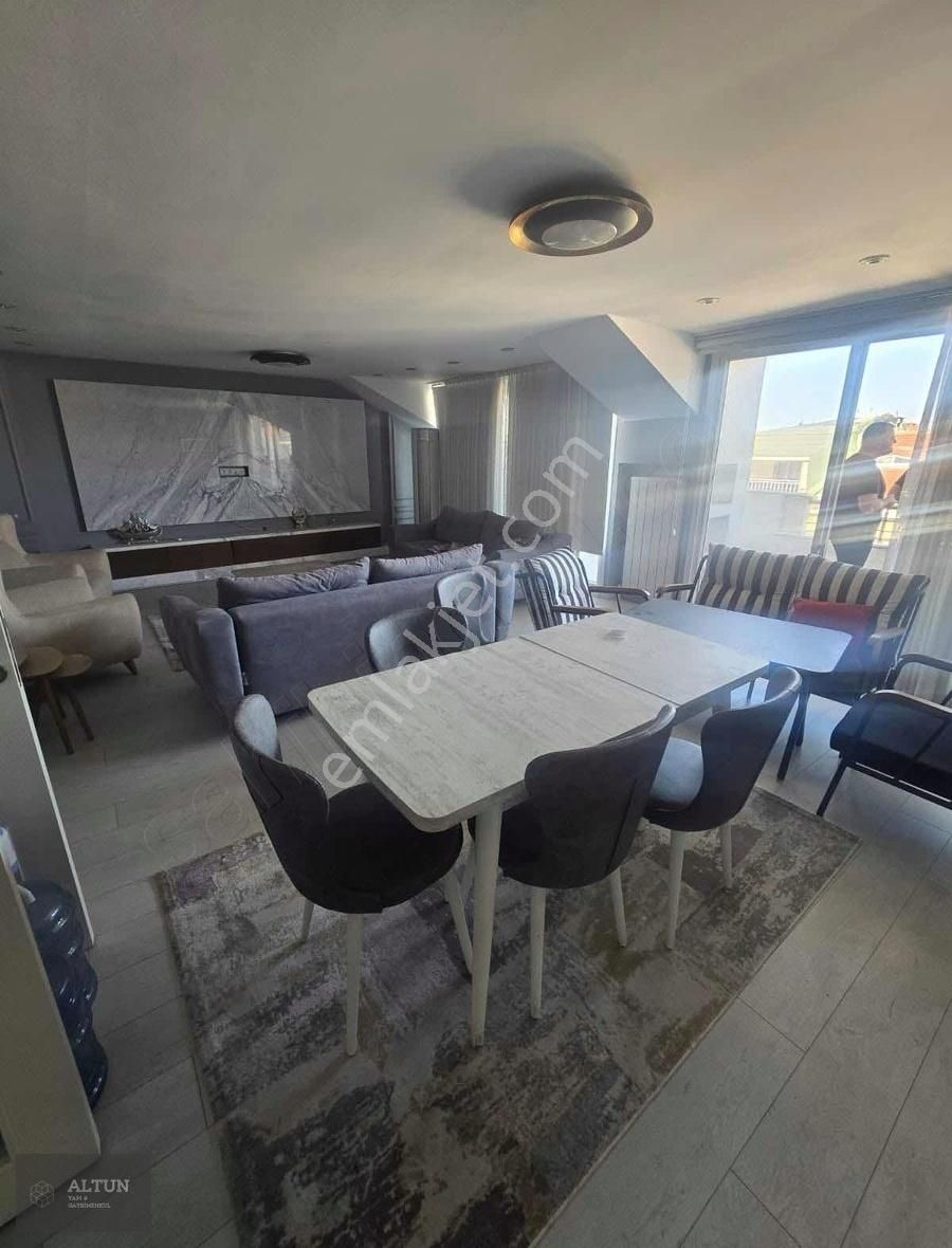 Denizköşkler Mah Avcılar Merkezi Konum 3+1 170 M2 Satılık Daire