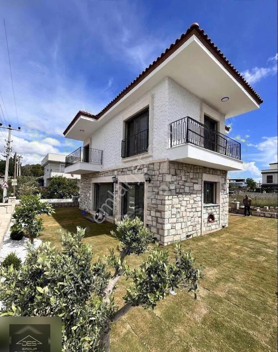 Urla Torosan Denize Yakın Müstakil Sıfır Villa