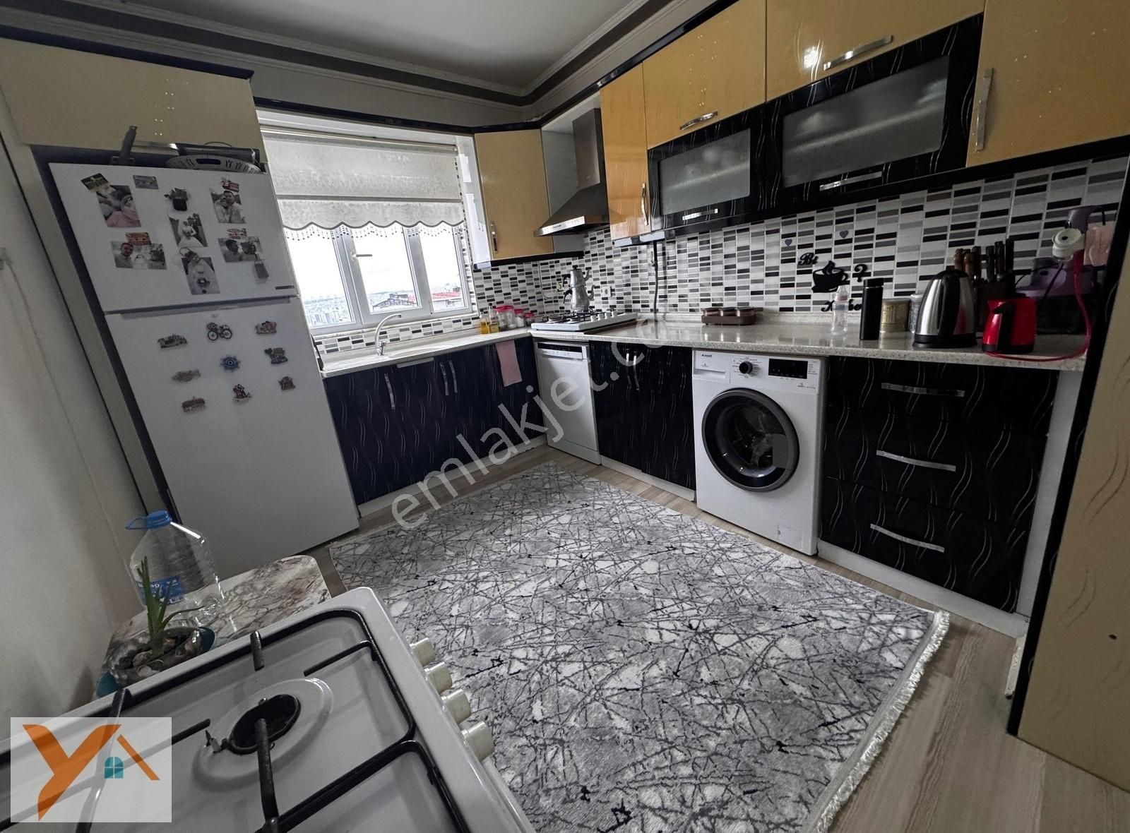 Canik Gaziosmanpaşa'da Caddeye Yakın Satılık 2+1 Daire