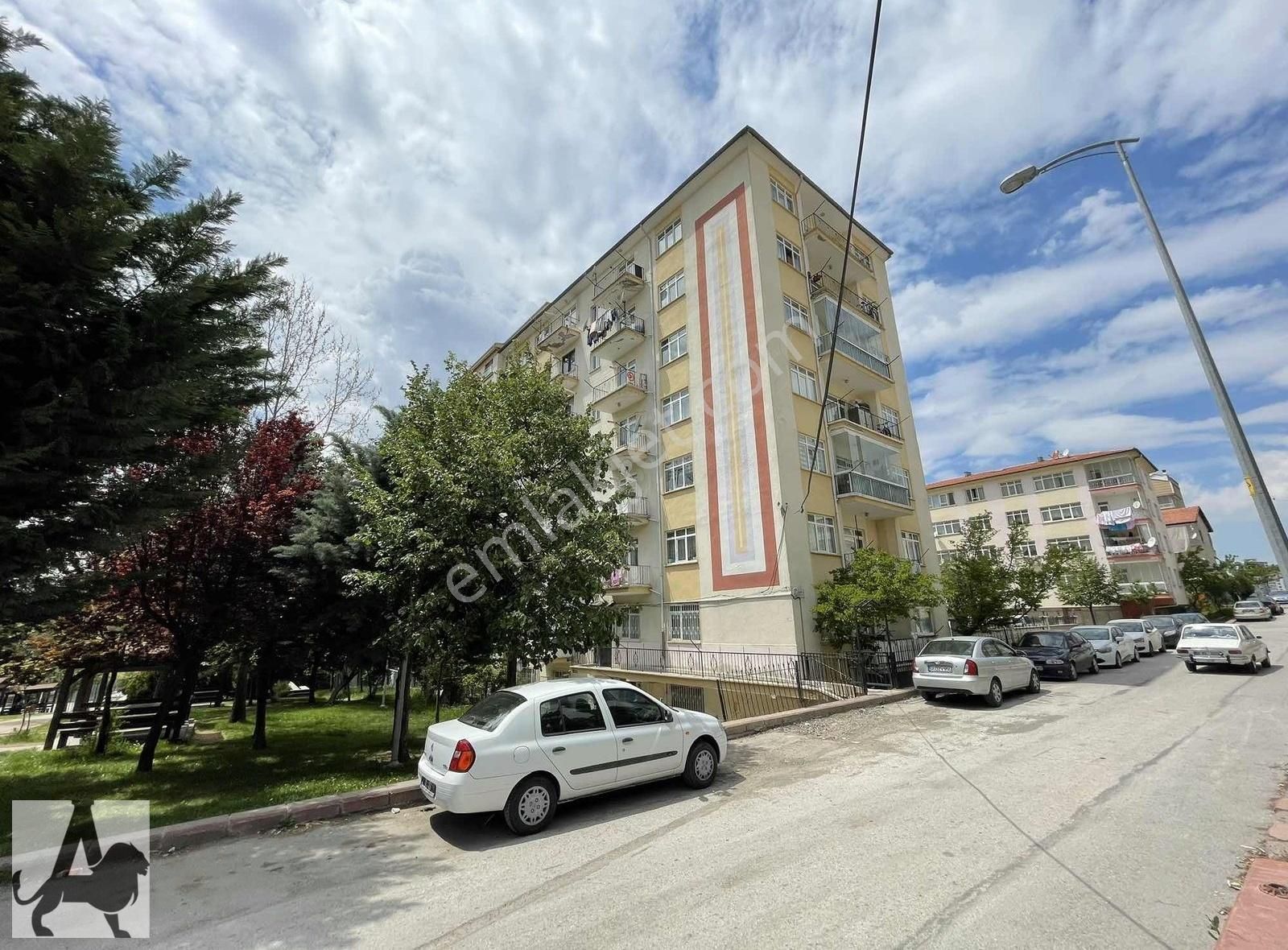 Park Manzaralı / Full Güneşli 3+1 Kiracılı Metroya 10 Dk