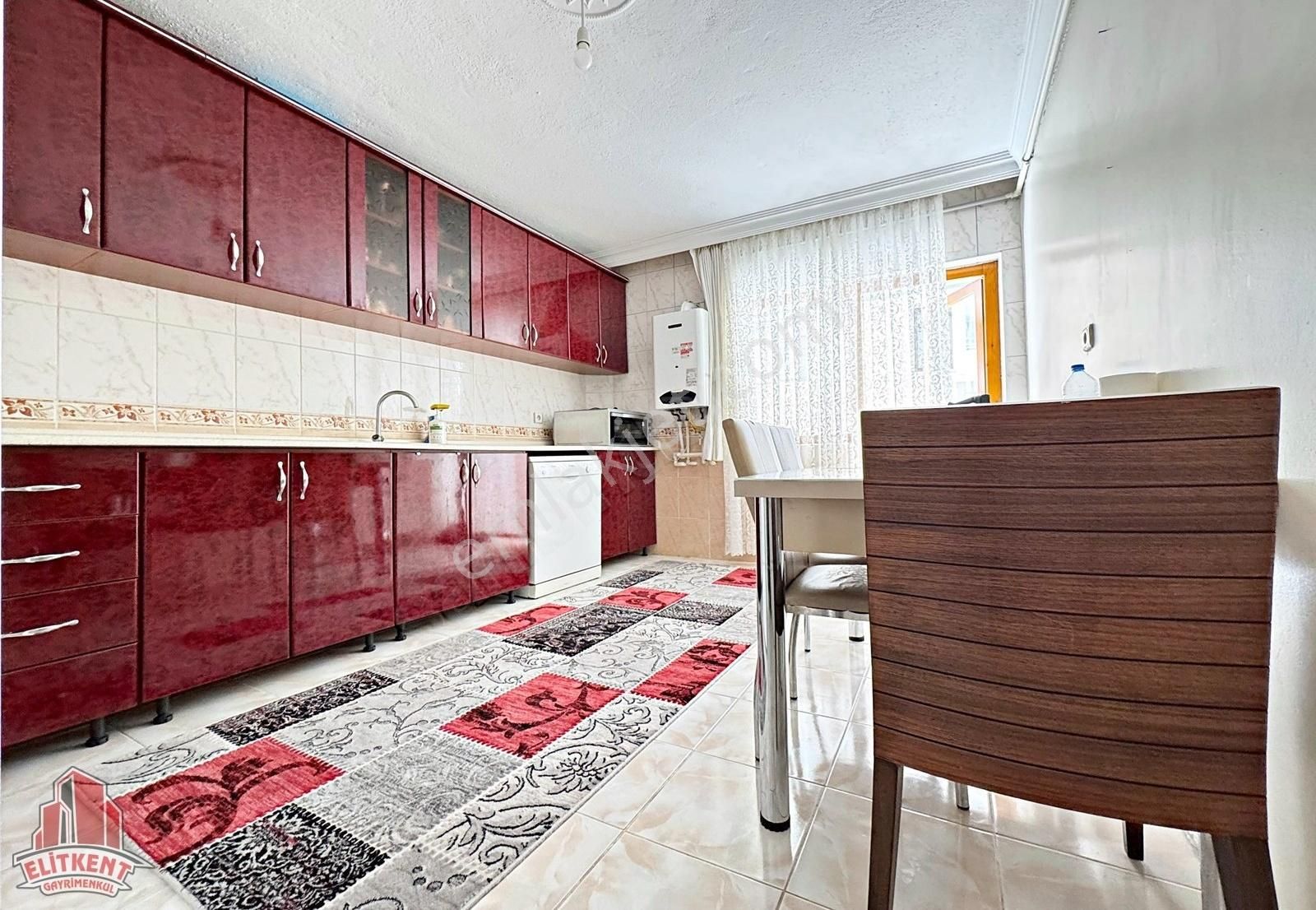 Piyade Mah Aşırı Geniş 3+1 143 M2 Yapılı Kaçırılmayacak Daire