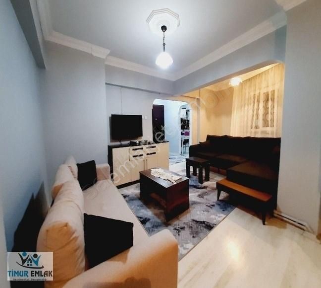 Avcılar Merkezi Konumda Kiralık Full Eşyalı 2+1 Daire