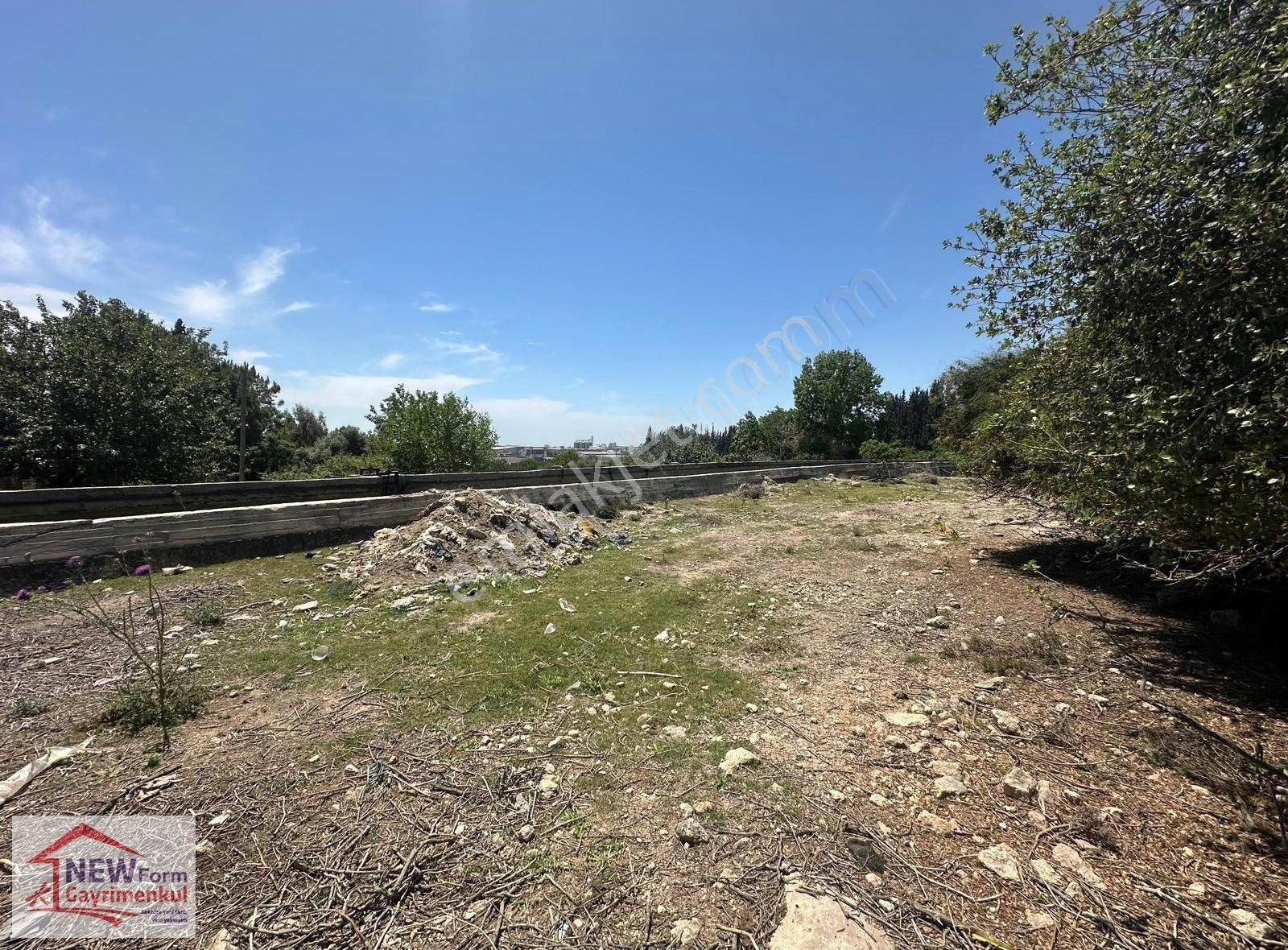 New Form'dan Yakaköy Cam Sanayi Civarında 2689 M2 Satılık Tarla