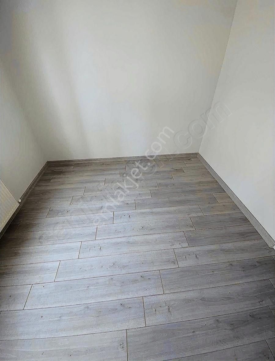 Aytaç Emlak'tan Muradiyede Satılık Ara Kat Sıfır 2+1 Daire
