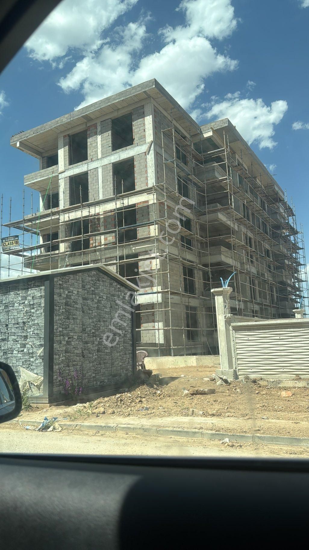 Konya Meram Alparslan Mah De Satılık Sıfır 3+1 Ara Kat Daire