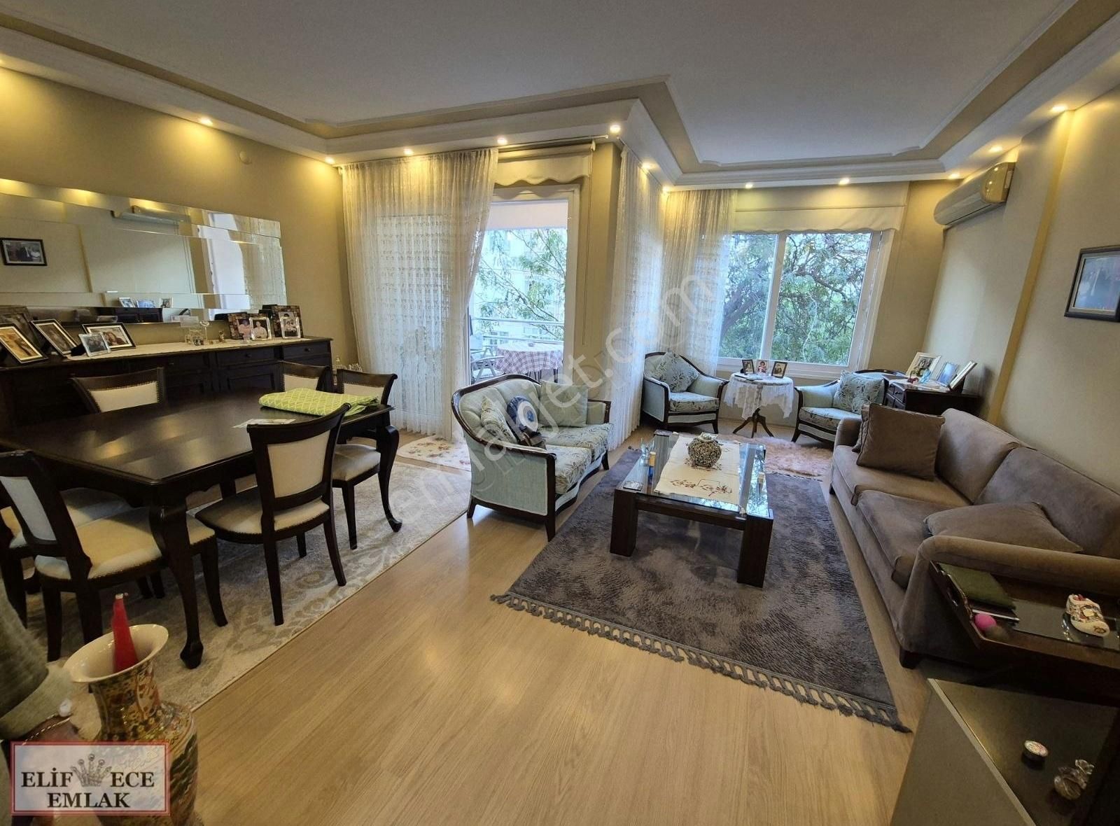 İzmir Karşıyaka Bostanlı Doğalgazlı Ful Tadilatlı Satılık Daire