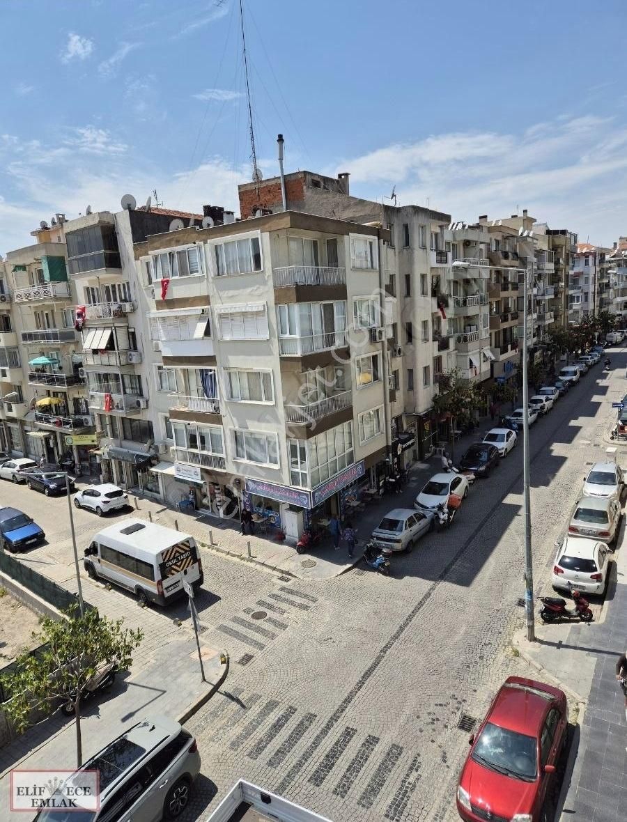 İzmir Karşıyaka Alaybey Doğalgazlı Kiralık Daire Eşyalı Deniz M