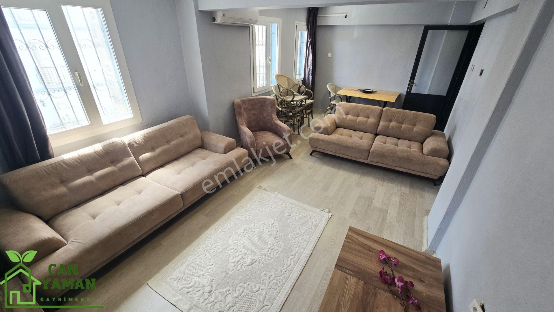 Çeşme'de Denize 100 Metre Kiralık 2+1 Eşyalı Daire Sezonda