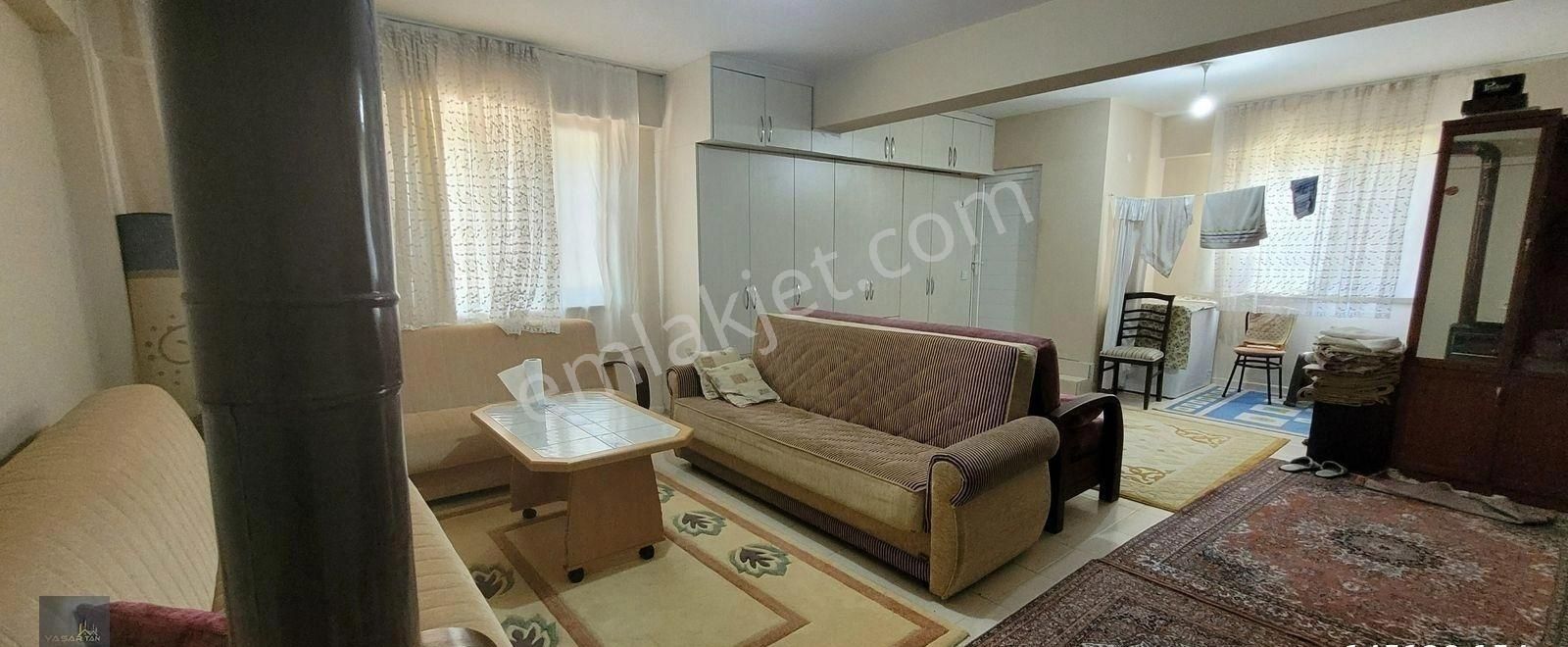 Karabük Yenicede Satılık Müstakil Ev Ve Bahçesi