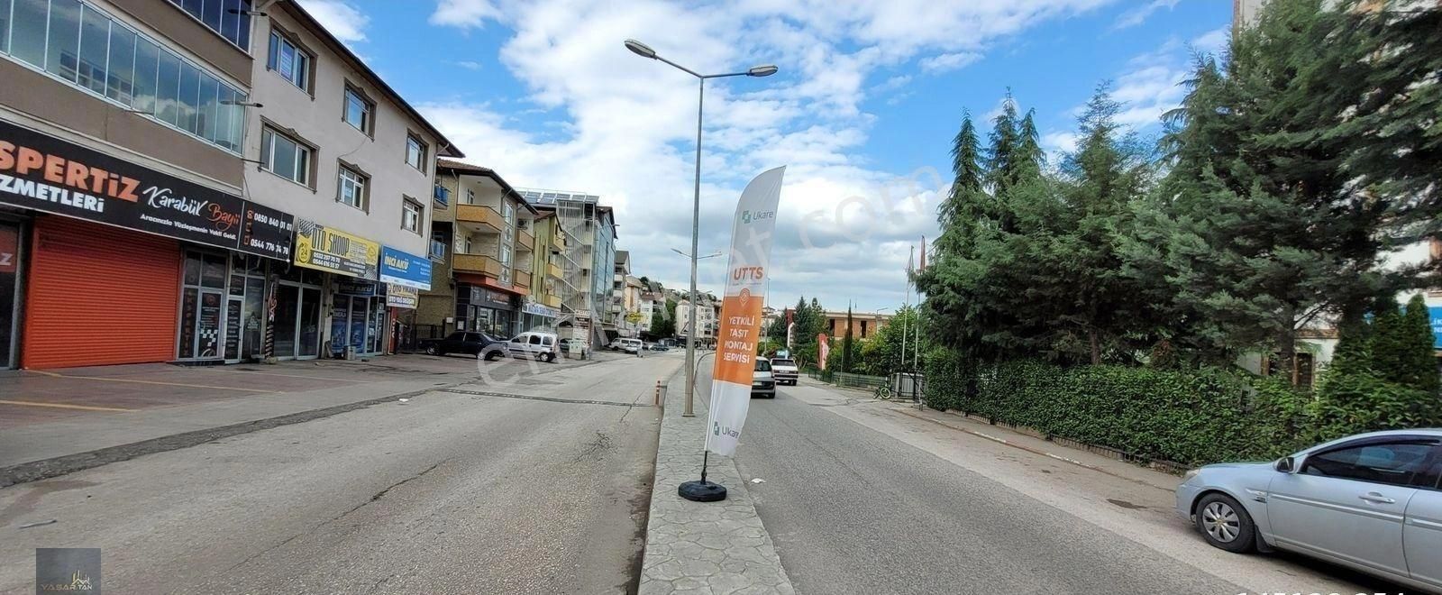 Karabük Kurtluşta Ana Cadde Üzeri Satılık Eşyalı 2+0 Daire