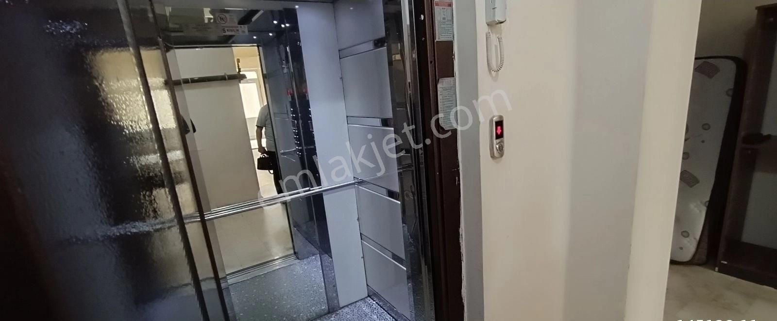 Safranbolu Terminali Yanında Satılık Ara Kat 2+1 Daire