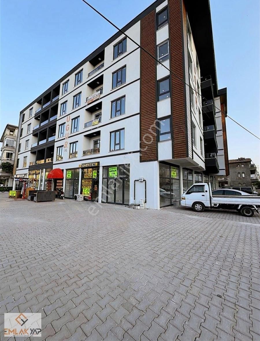 Emlakyap'tan Mengenede Cadde Üzeri Kiralık 3+1 Daire