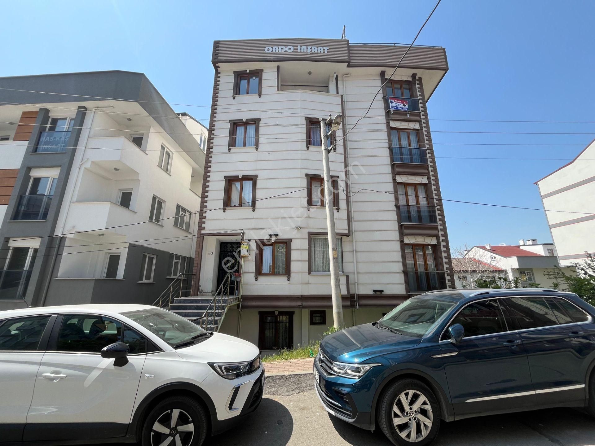 Çayırova Özgürlük Mah. Belediye Yakını 3+1 Geniş Dubleks Daire