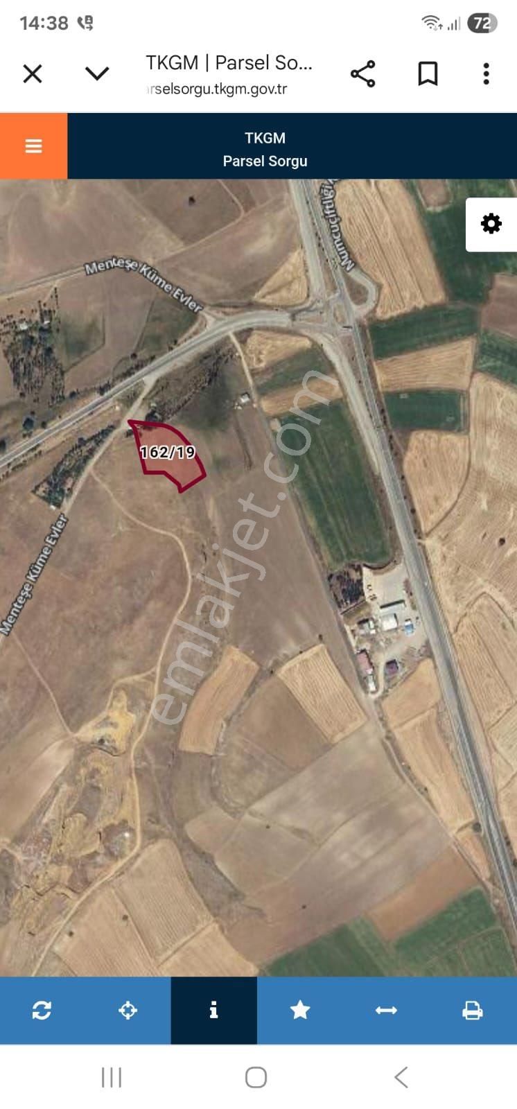 Ankara Yolu Üzeri Kavşakta Direkli Bedirli Yolu Üzeri