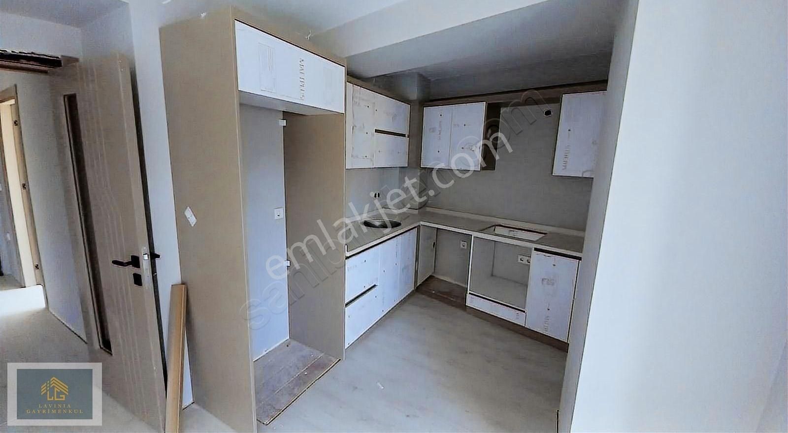 Lavinia Gayrimenkul'den Satılık 1+1 Daire