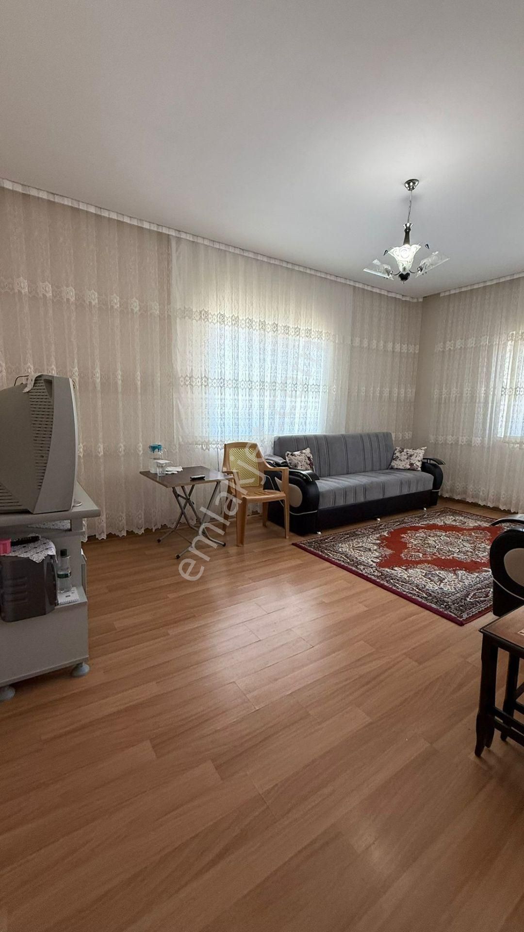 Öz Gaye Emlaktan Develi H.şahan Mah Arı Koop. Satılık Daire