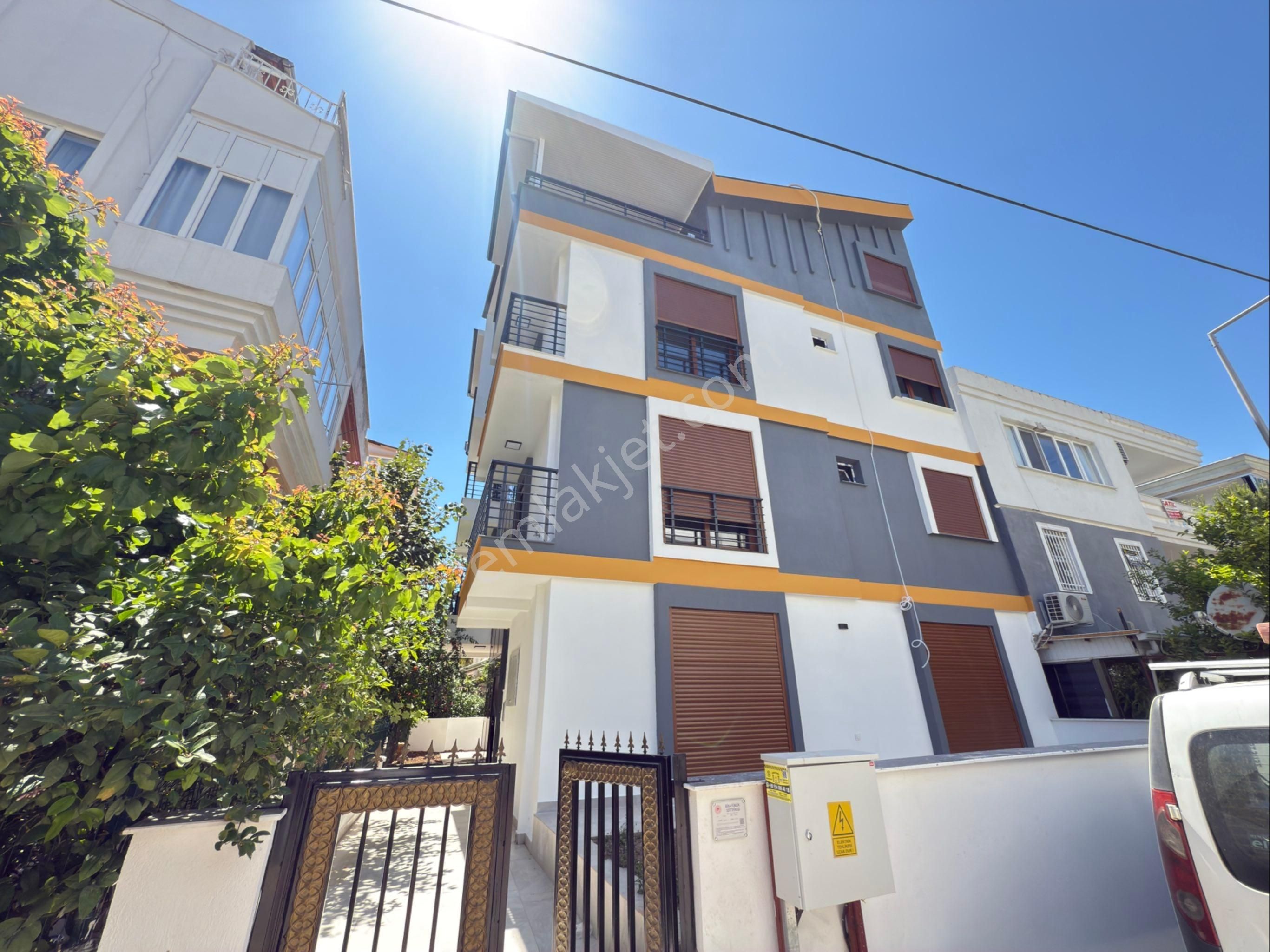 Efelerde Adliye Arkadında Satılık 2+1 Sıfır Daire