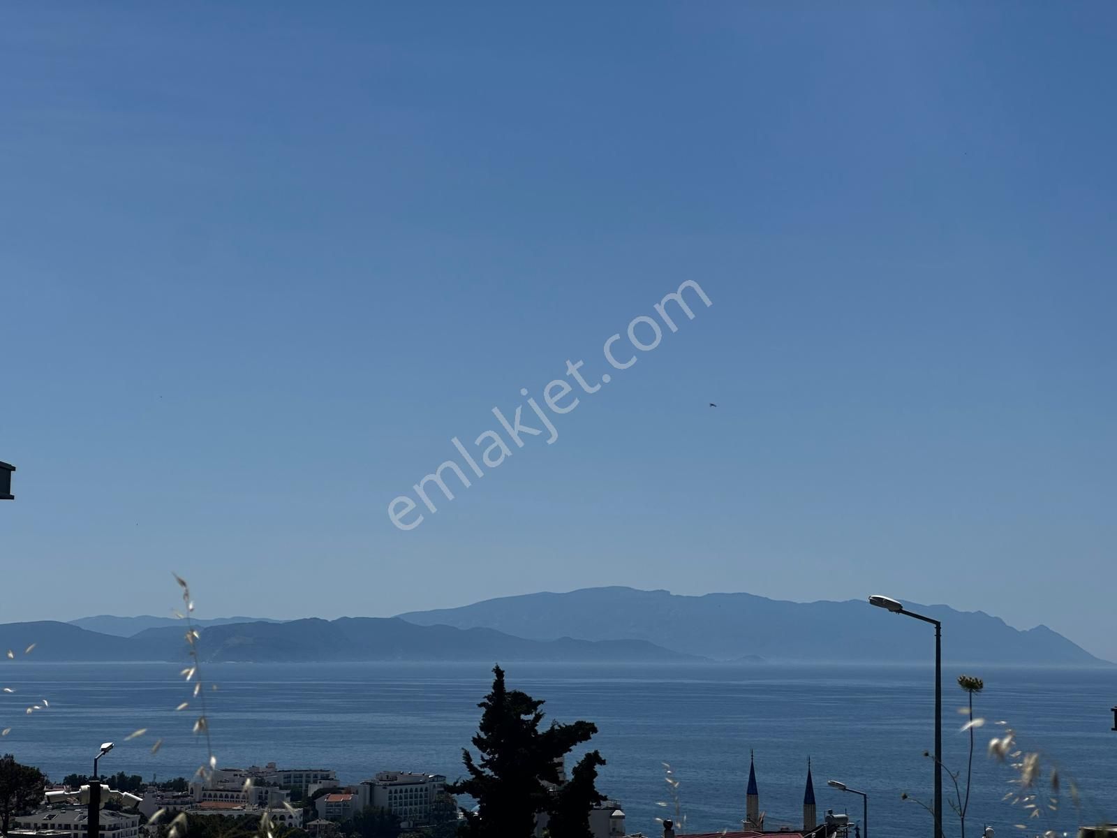 Kuşadası Kadınlar Denizi Bölgesi Full Deniz Manzaralı Çatı Dubleks