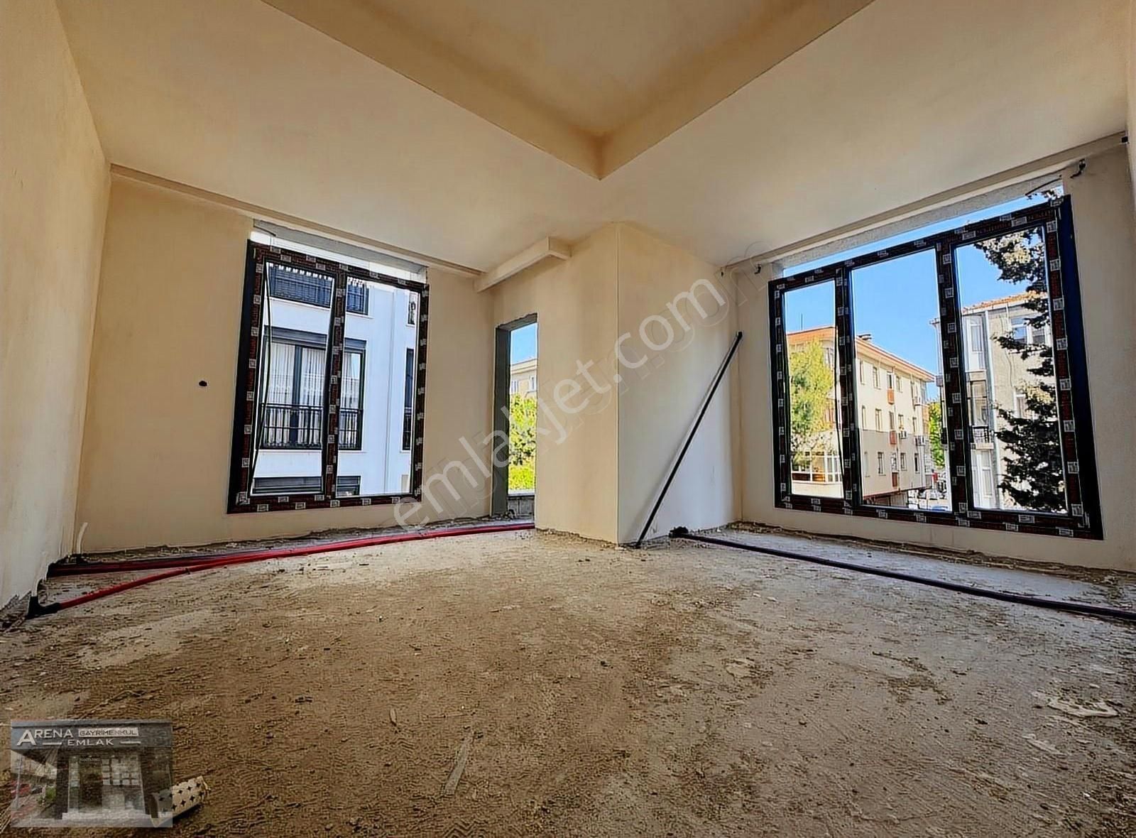 B.evler Merkez Yayla İş Bankası Yanı Sıfır Binada 2+1 83m2 1.kat