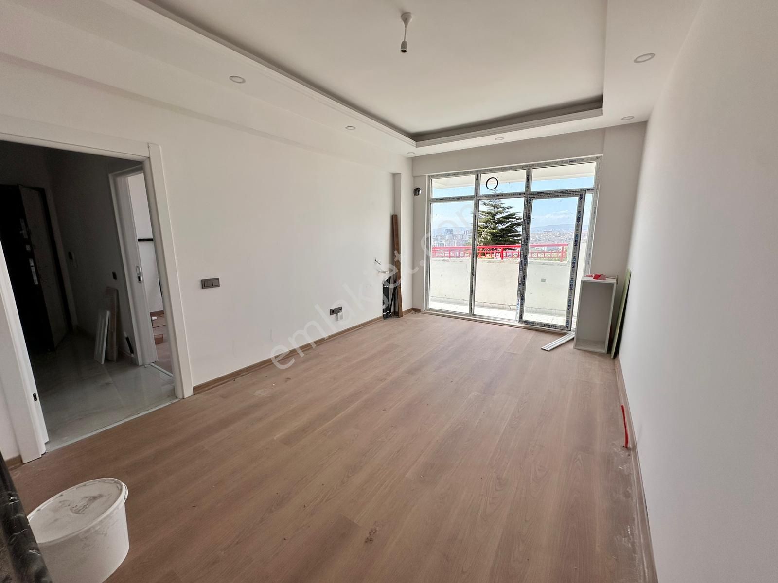 İlkewimm'den Şehir Manzaralı Şık Ve Konforlu Lüks Yapıda 1+1 Daire