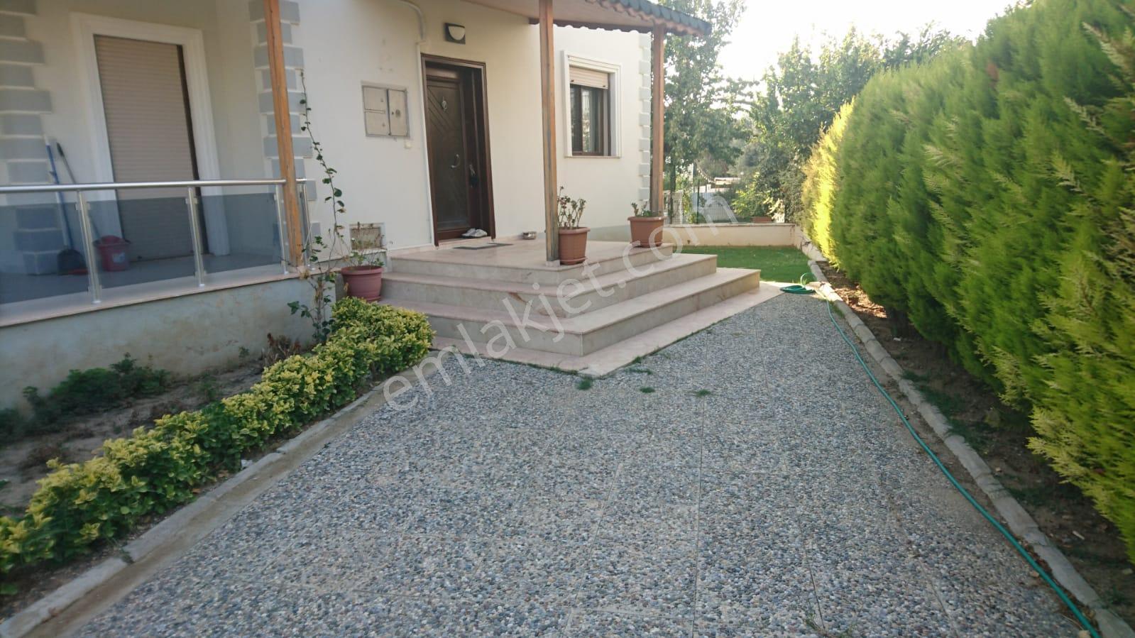 Alaçatı'da Sezonluk Kiralık Dubleks Villa - Görsel 26