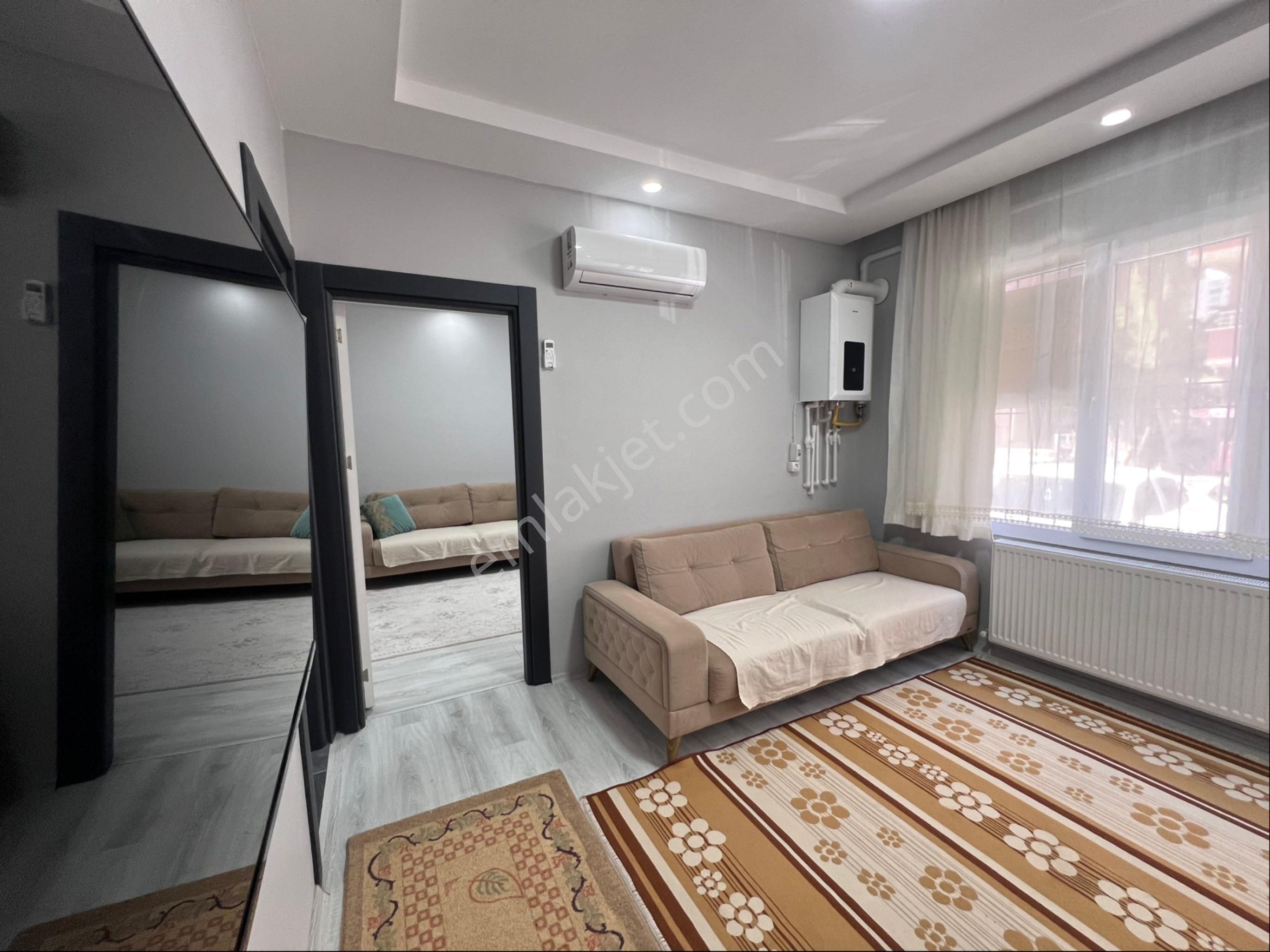 Murat Emlaktan Merkez Ptt Arkası Full Eşyalı 1+1 Dairemiz Kiralıktır