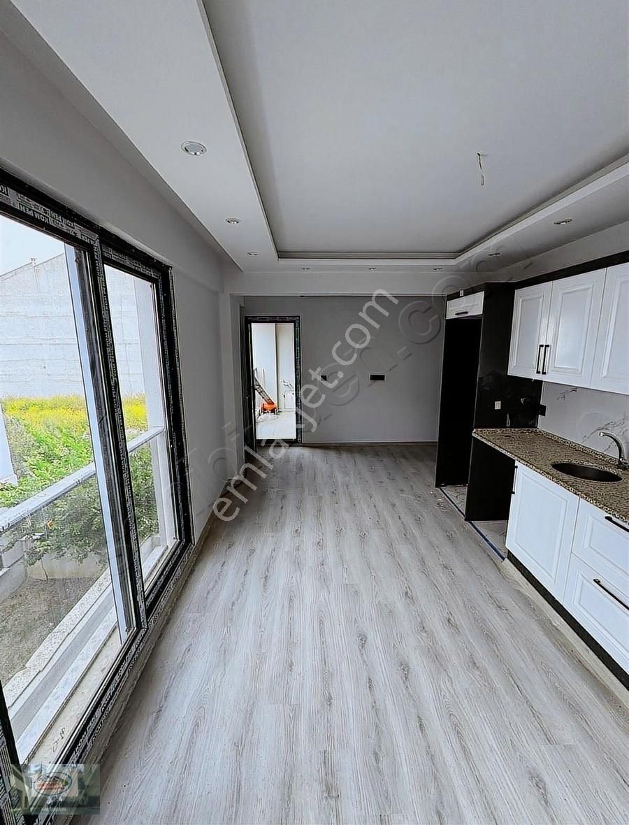 Akman Gayrimenkul'den Muradiye'de Satılık Sıfır 1+1 Lüx Daire