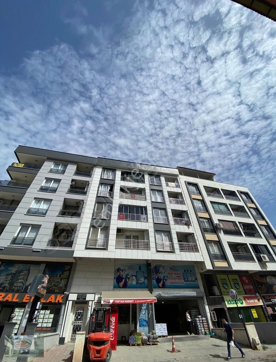 Akman Gayrimenkul'den Muradiye'de Eşyalı Kiralık 2+1 Daire