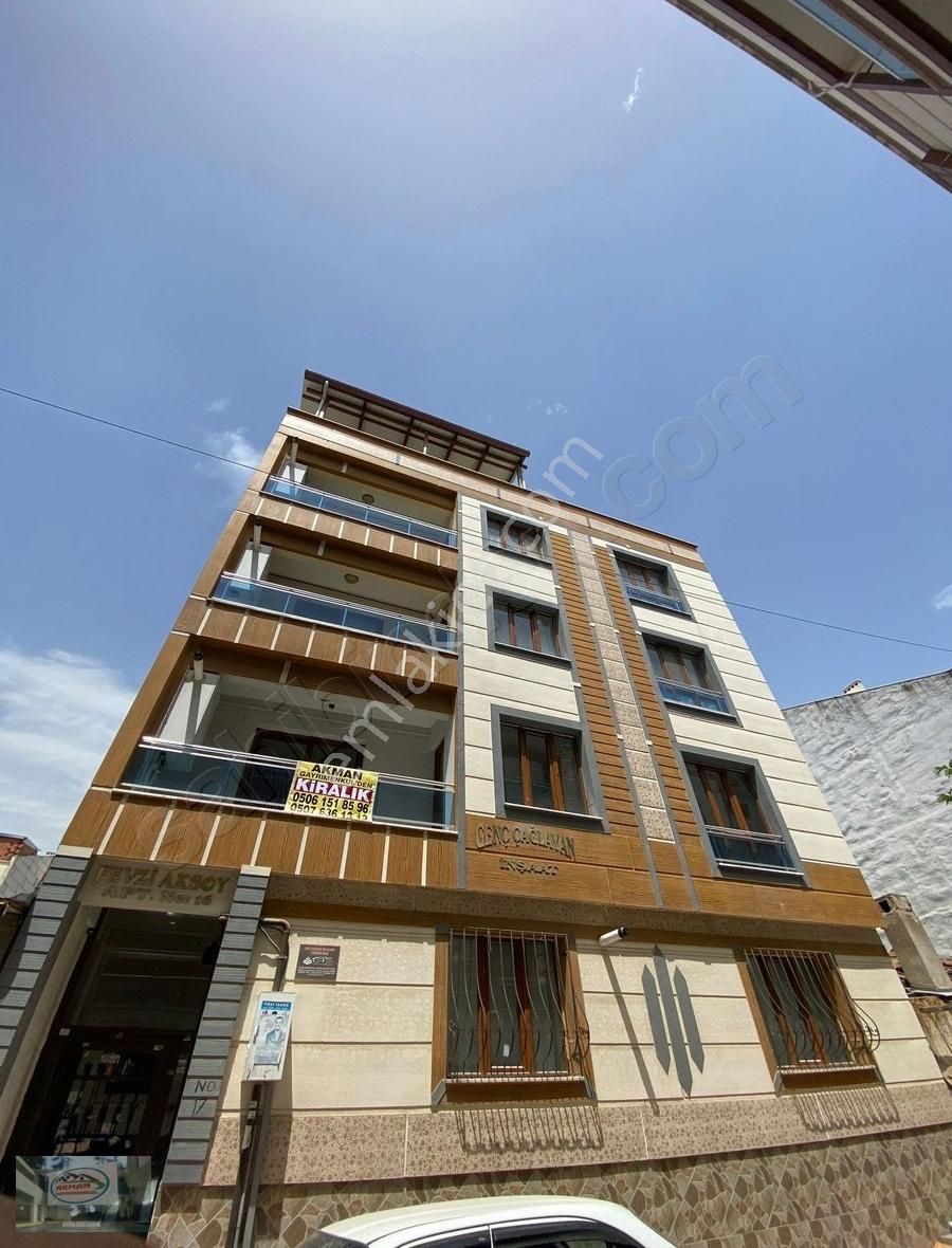 Akman Gayrimenkul'den Muradiye'de Kiralık 3+1 Daire