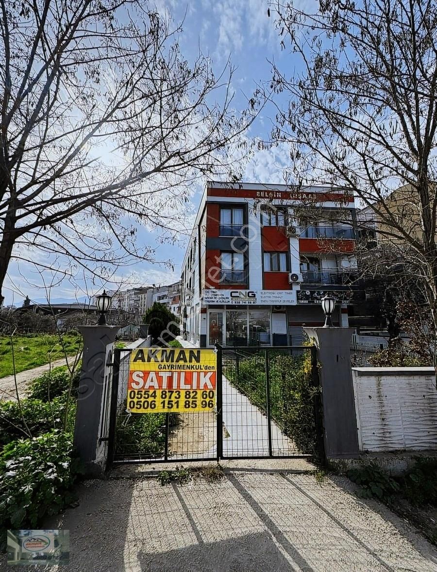 Akman Gayrimenkul'den Muradiye'de Eşyalı Satılık 2+1 Daire