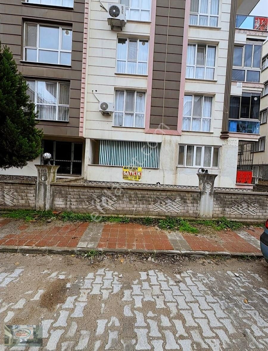 Akman Gayrimenkulden Muradiye Merkezde Satılık 2+1 Daire