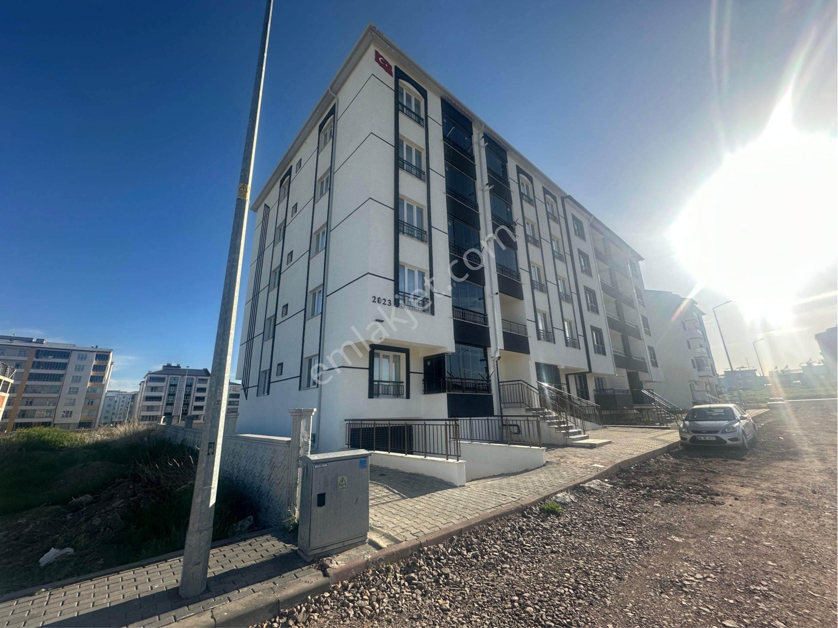 Şahbaz Emlak’tan- Alibaba Mahallesi’nde Satılık Sıfır Daire