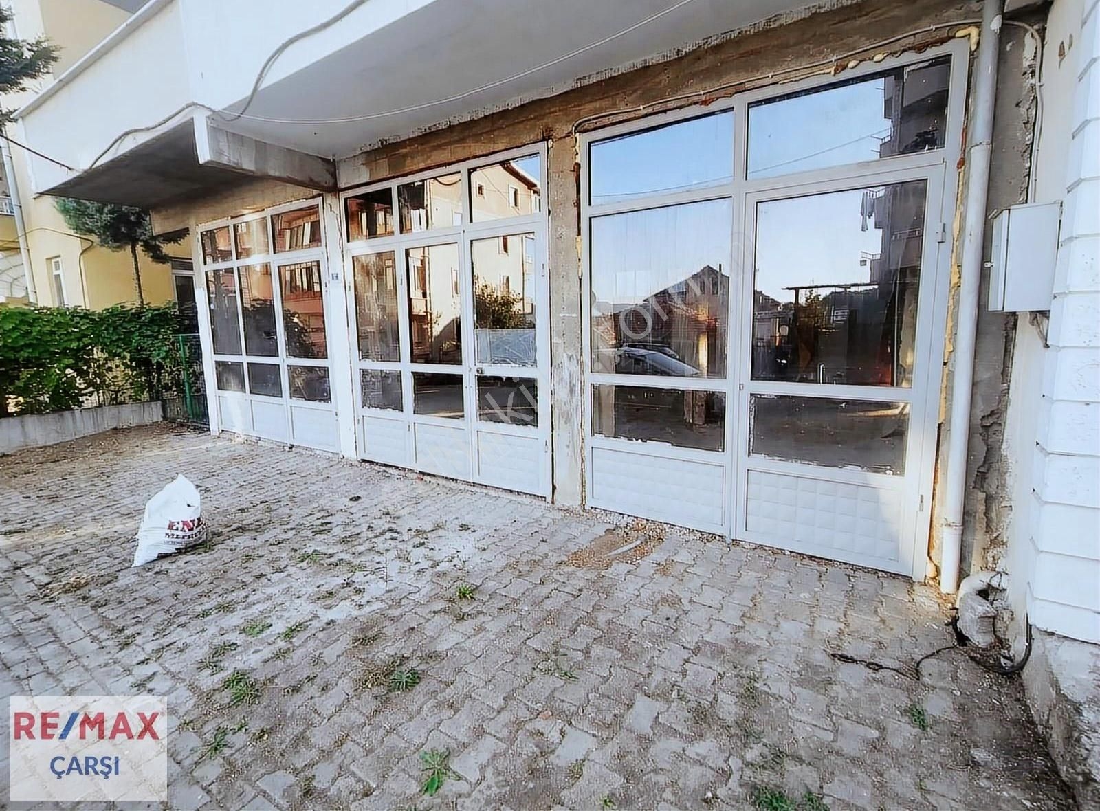 Mükemmel Konumda, Kullanışlı Kiralık İşyeri