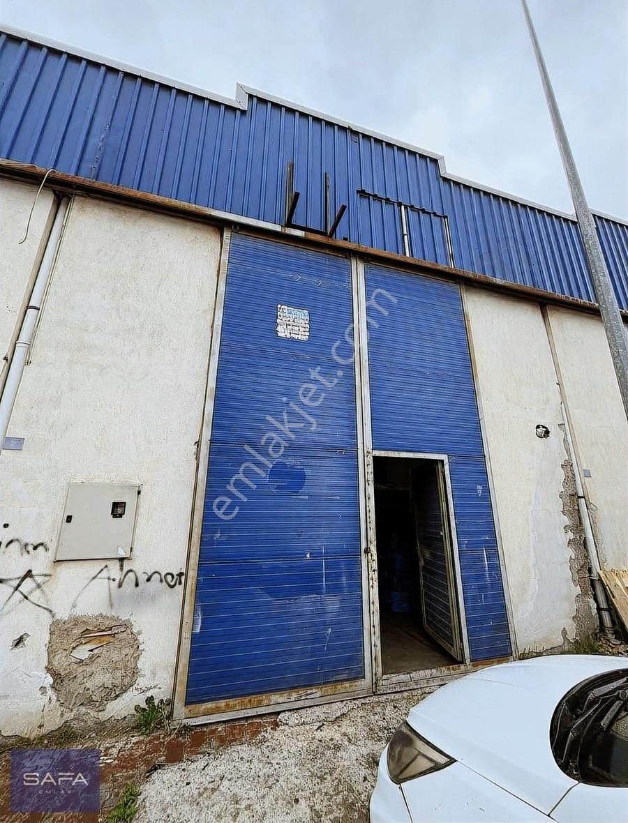 Metalsan Sanayi Sitesinde Asansörlü Asma Katlı Kiralık Dükkan