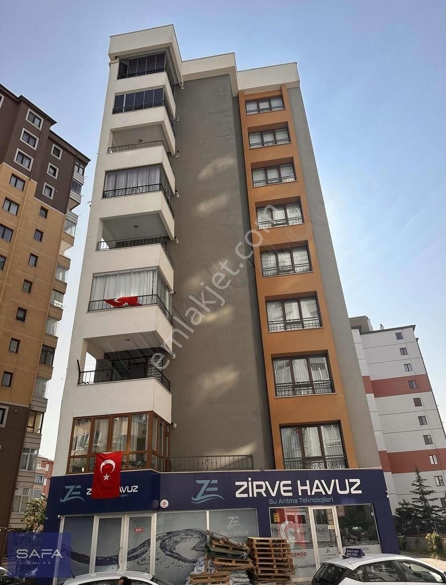 Safa Emlaktan Full Eşyalı Aile Binası Tramvaya Yakın Kiralık