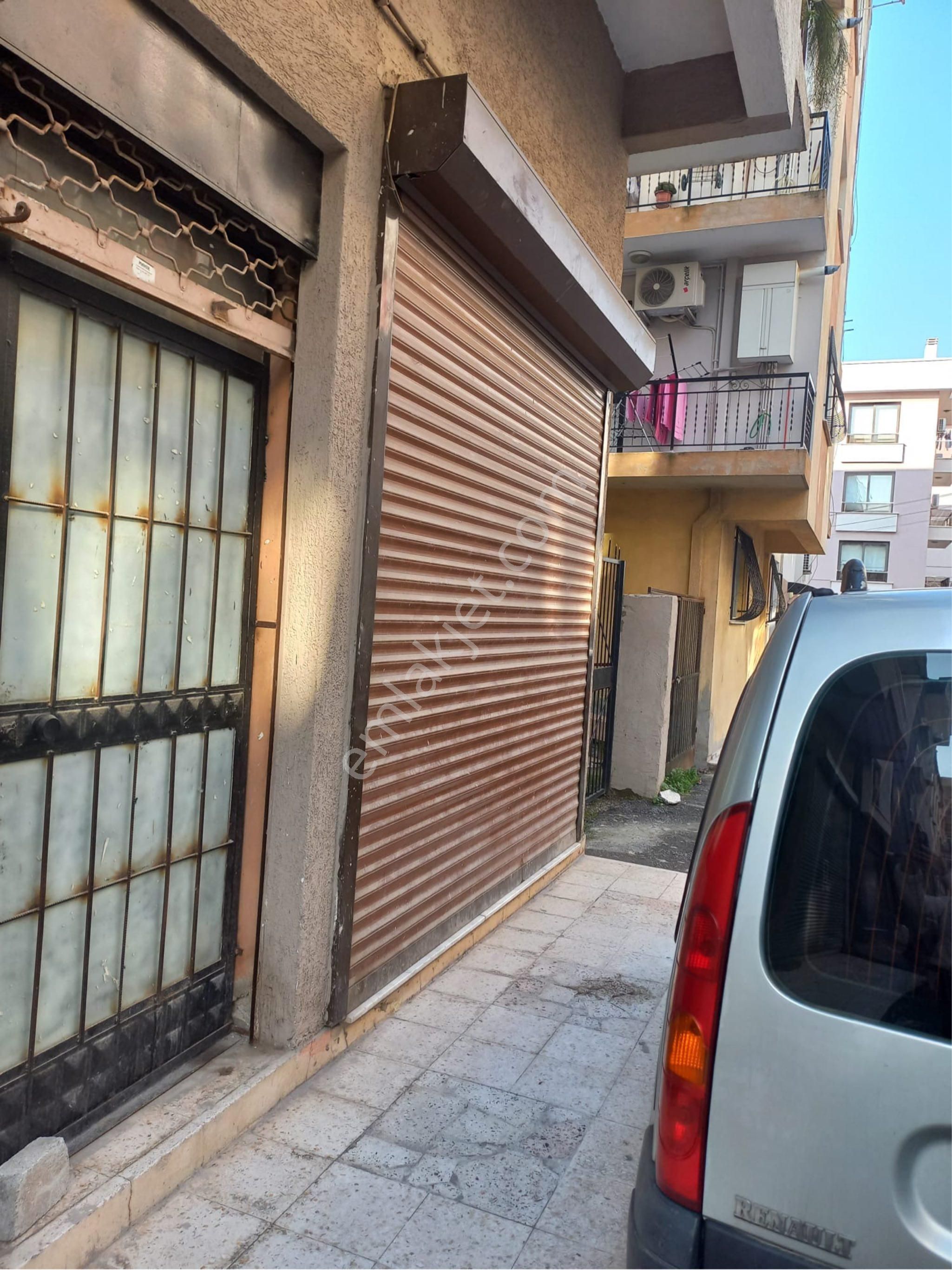 Eşrefpaşa Da Ofis Veya Depo Olabilecek 20 M2 Batarlı İş Yeri