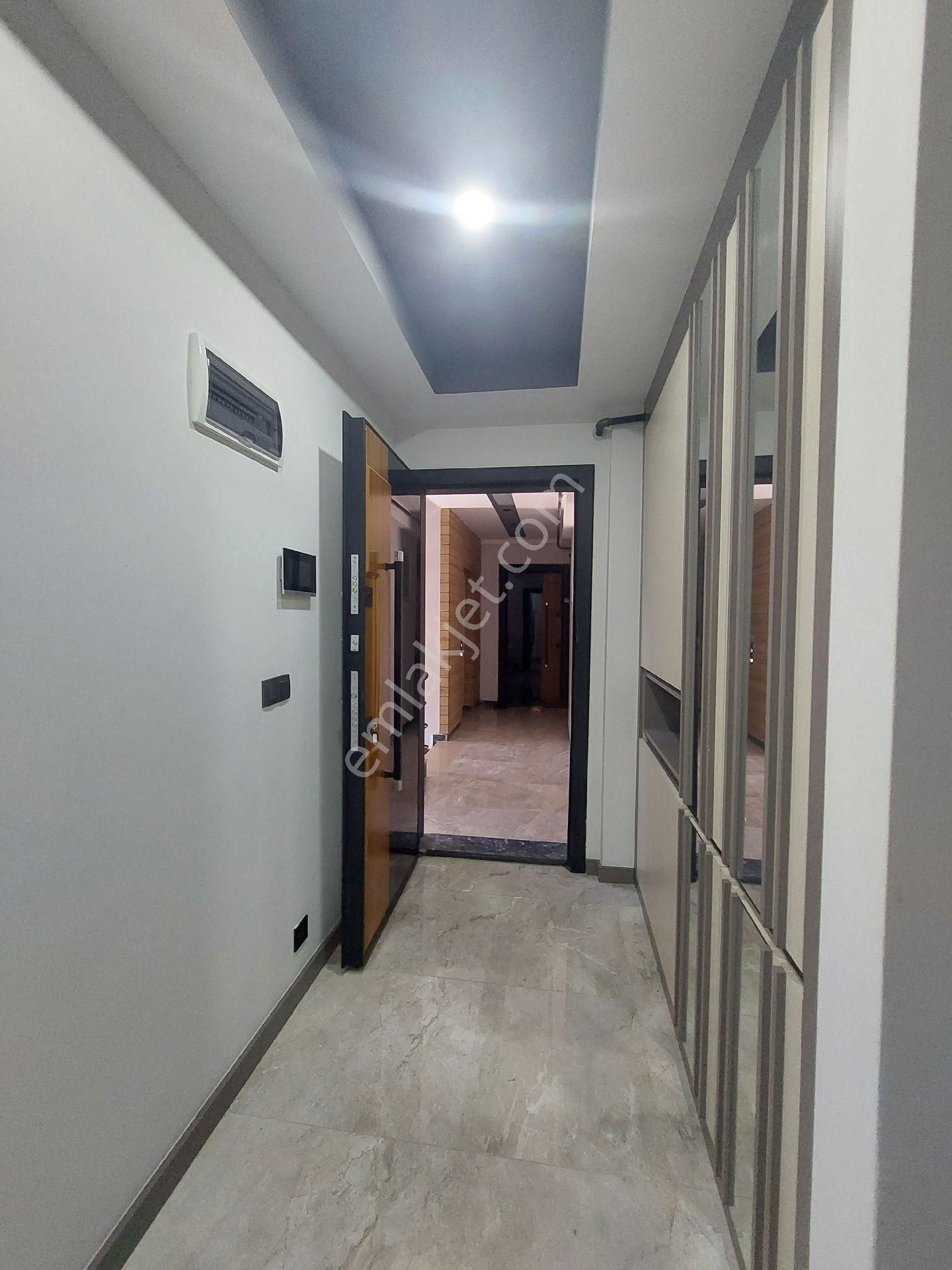 Fevziçakmakta Herşeyi Ayrı 2+1yeni Sitede Daire