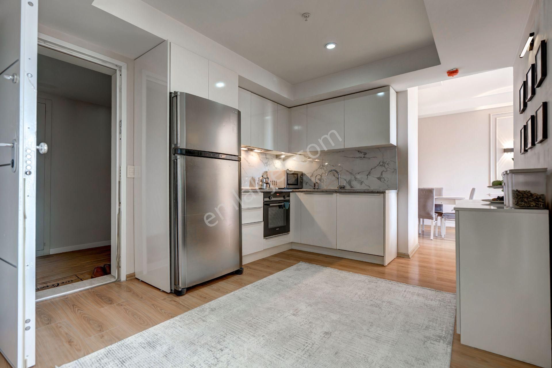 Kartalda Metronun Hemen Yanında Satılık 2+1 Lüks Residence Daire