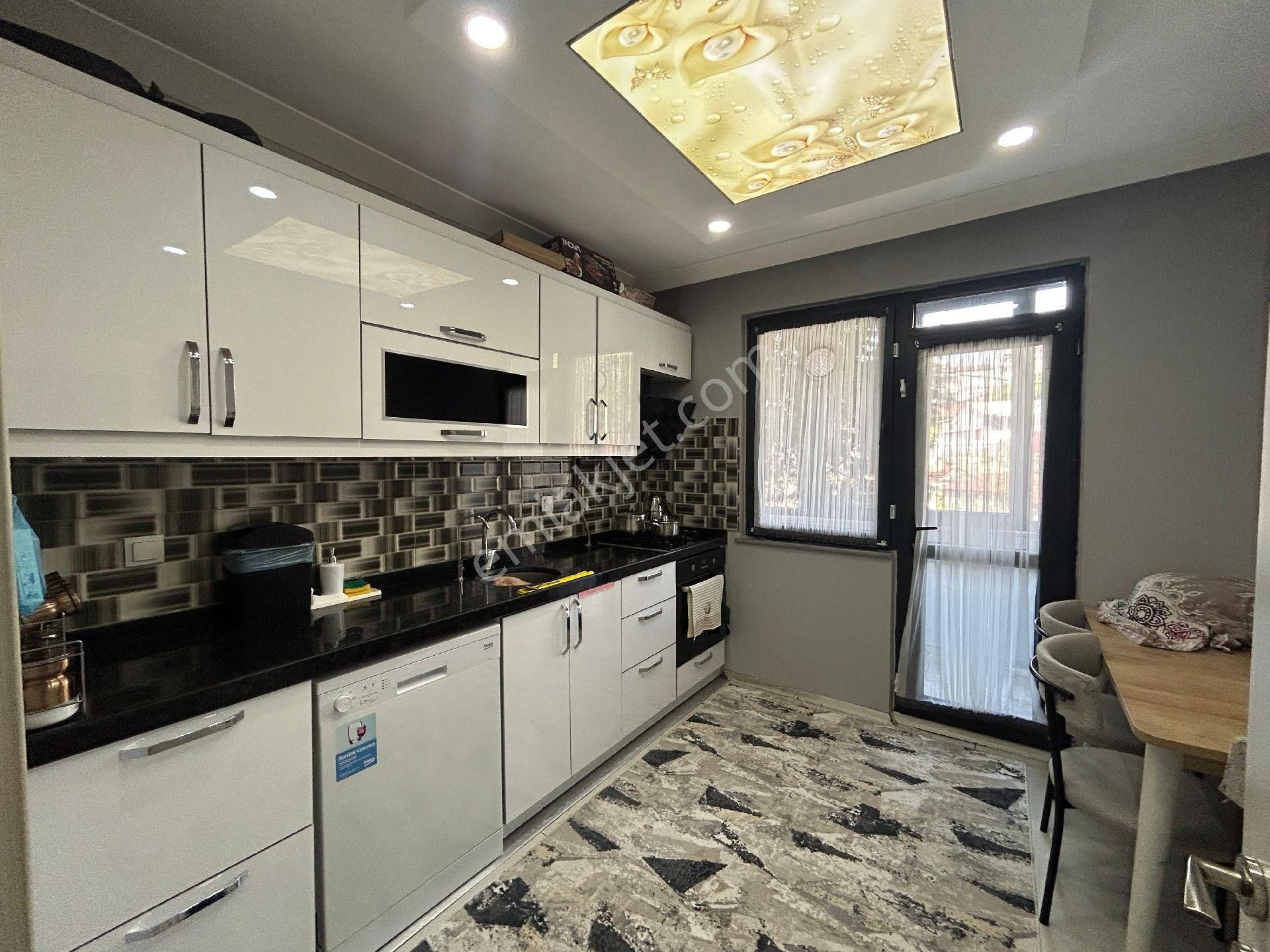 Kocaeli Gebze Köşklü Çeşme Mahallesi 3+1 Kiralık Daire ( Faturalar Kiraya Dahildir )