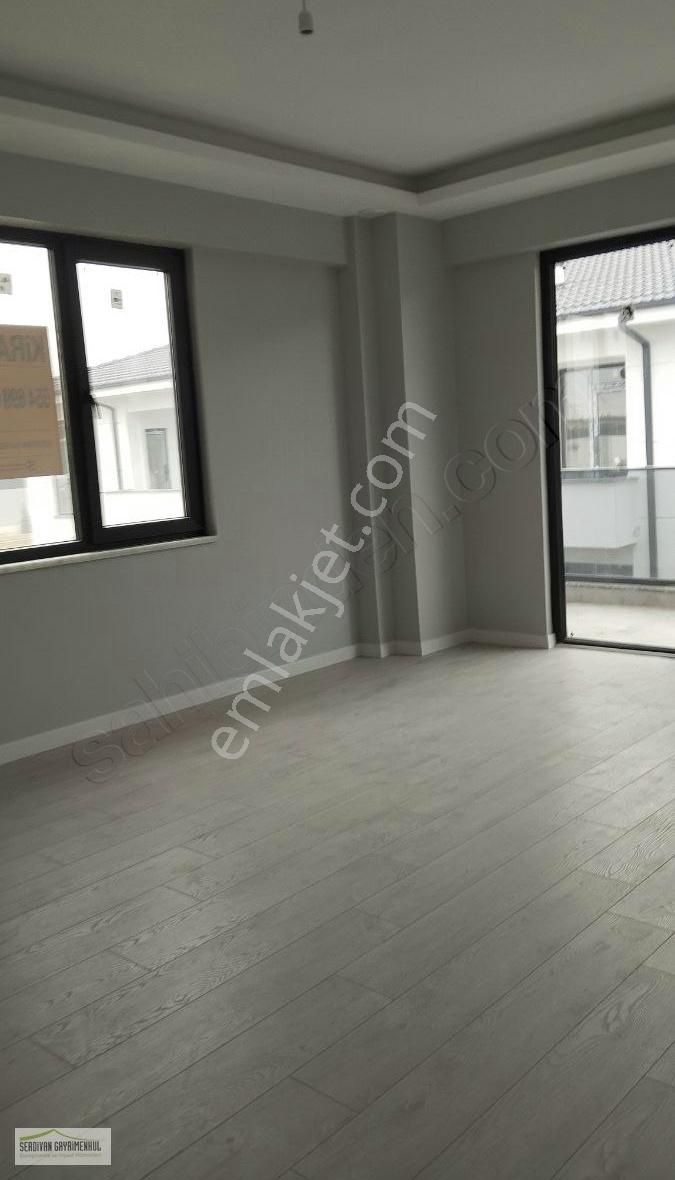 Arifiye Hanlı Da Sıfır 2+1 Daire