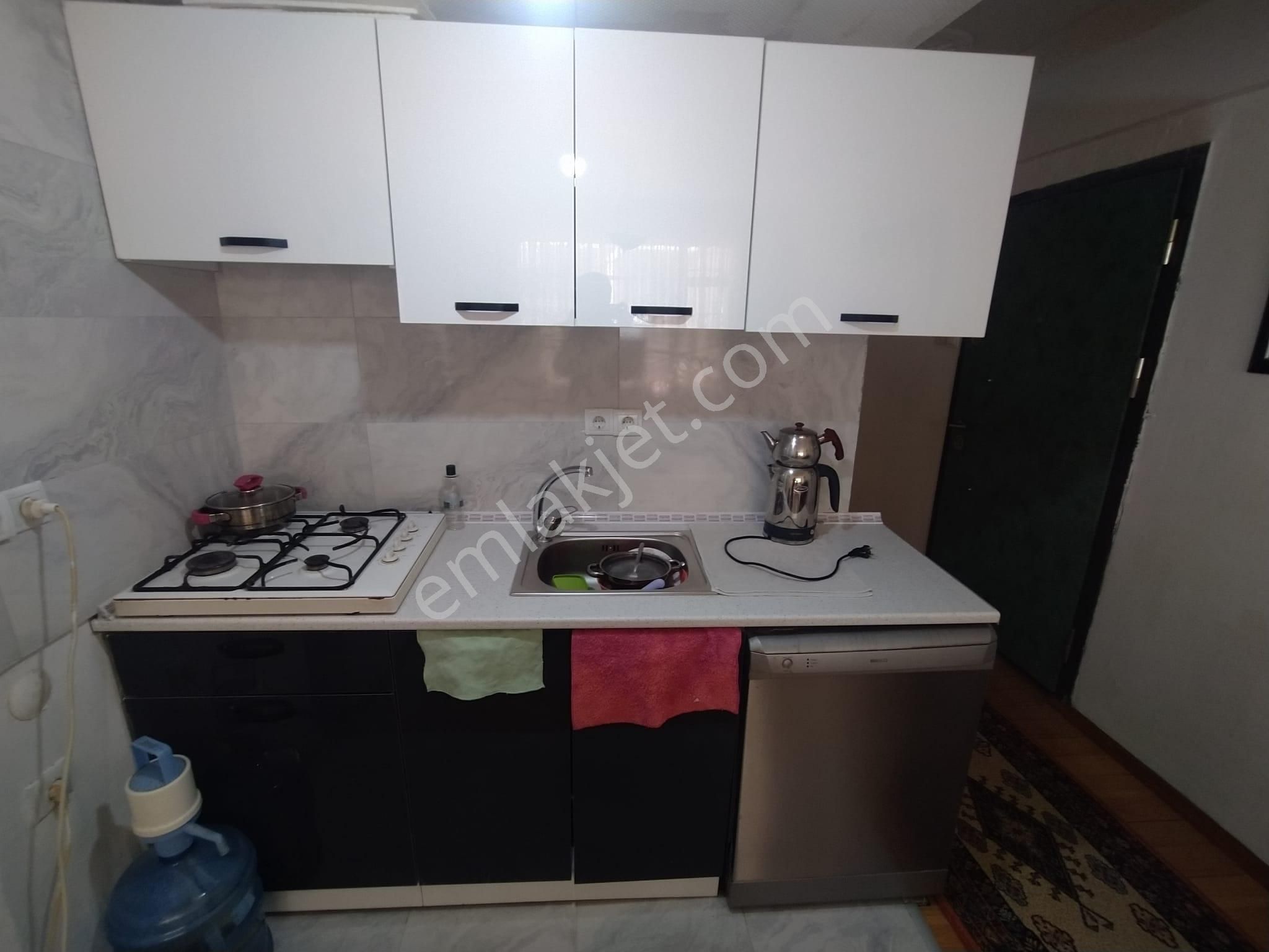 Acil Konak Atilla Mahde 2+1 65m2 D.gazlı Açık Mutfak Yüksek Giriş Klasik Daire - Görsel 7