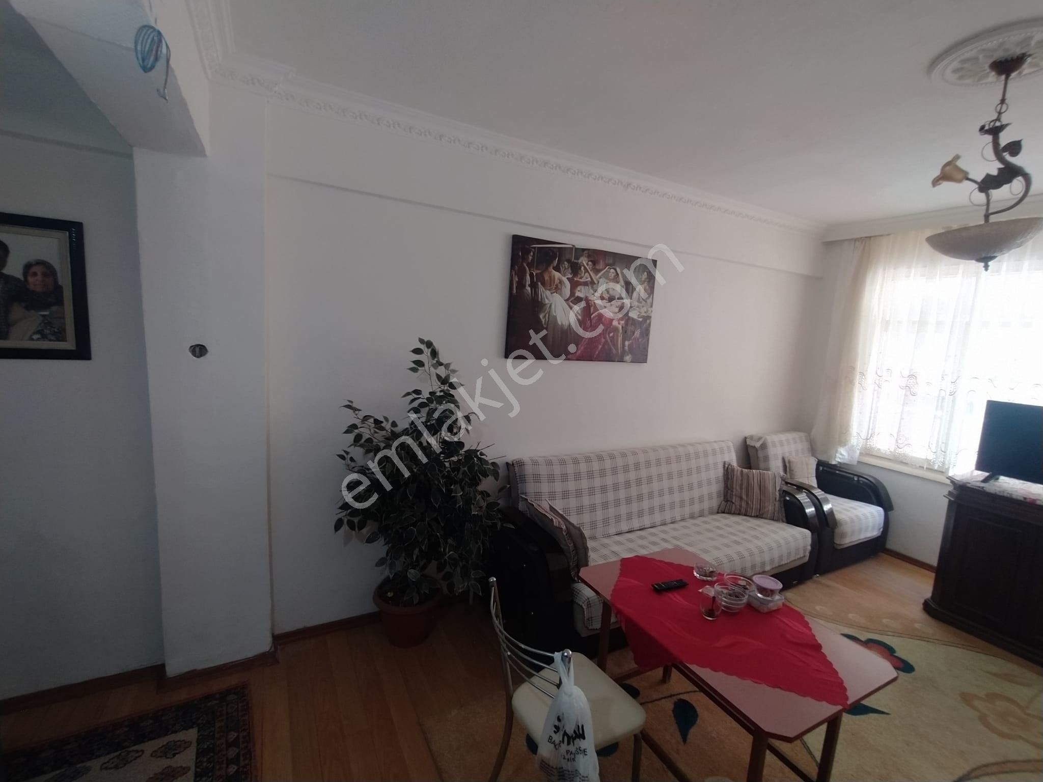 Acil Konak Atilla Mahde 2+1 65m2 D.gazlı Açık Mutfak Yüksek Giriş Klasik Daire - Görsel 10