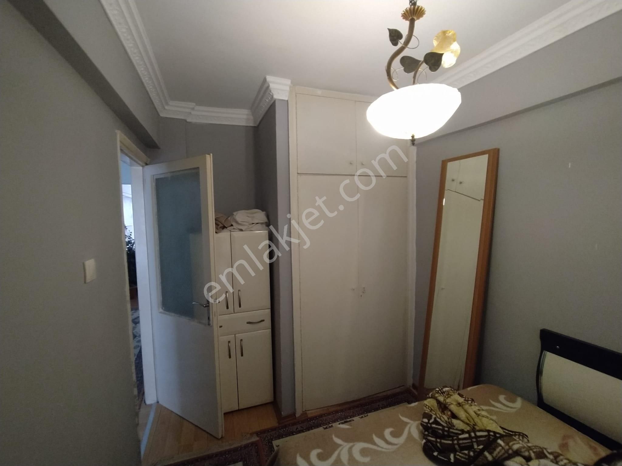 Acil Konak Atilla Mahde 2+1 65m2 D.gazlı Açık Mutfak Yüksek Giriş Klasik Daire - Görsel 11