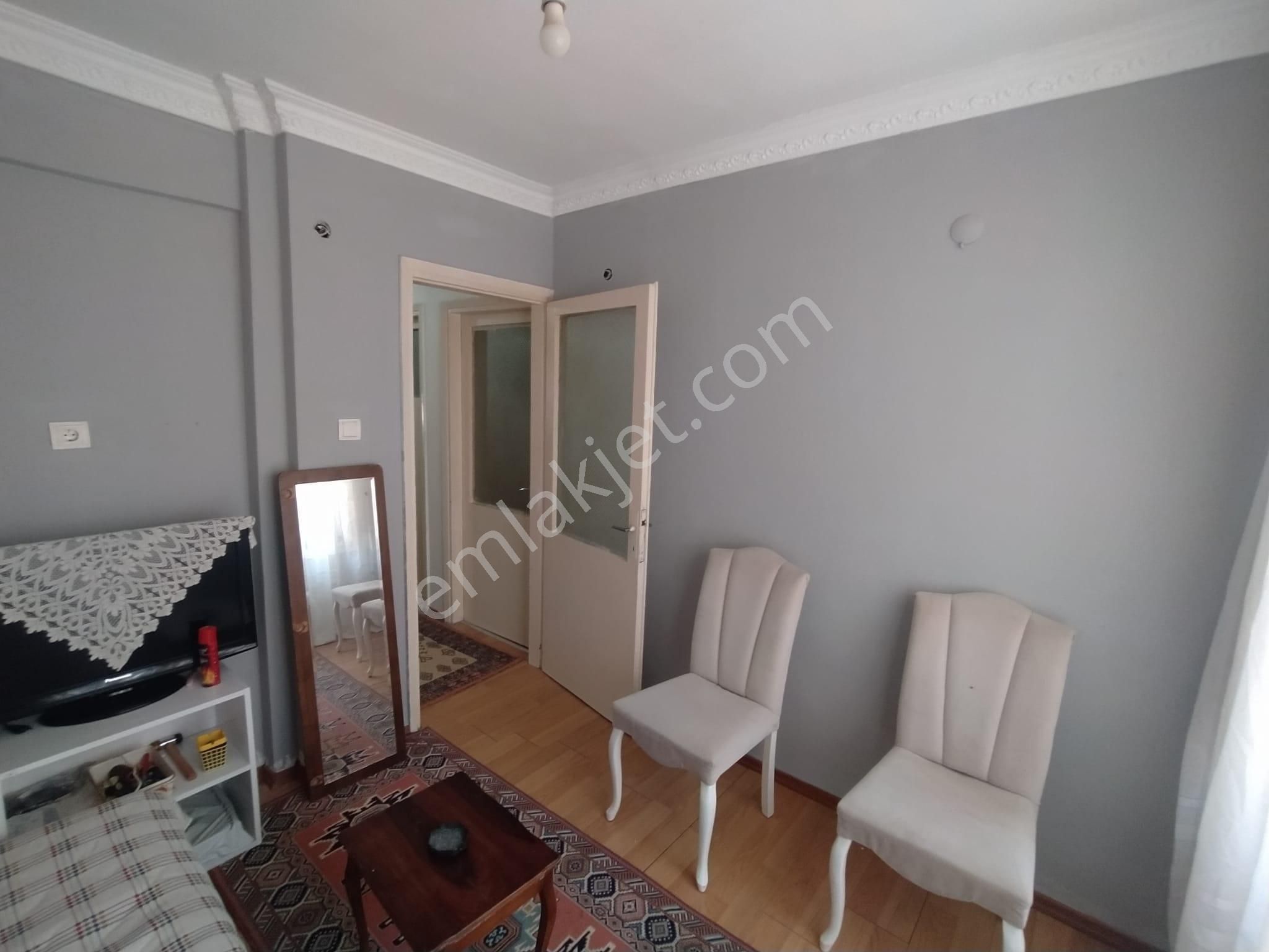 Acil Konak Atilla Mahde 2+1 65m2 D.gazlı Açık Mutfak Yüksek Giriş Klasik Daire - Görsel 12