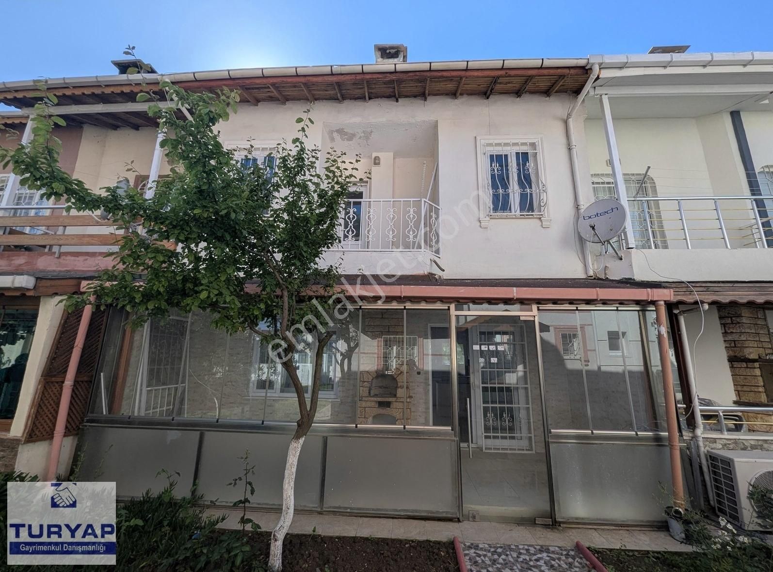 Turyap'tan Silivri Gümüşyaka'da 4+1 Villa Denize 5 Dakika