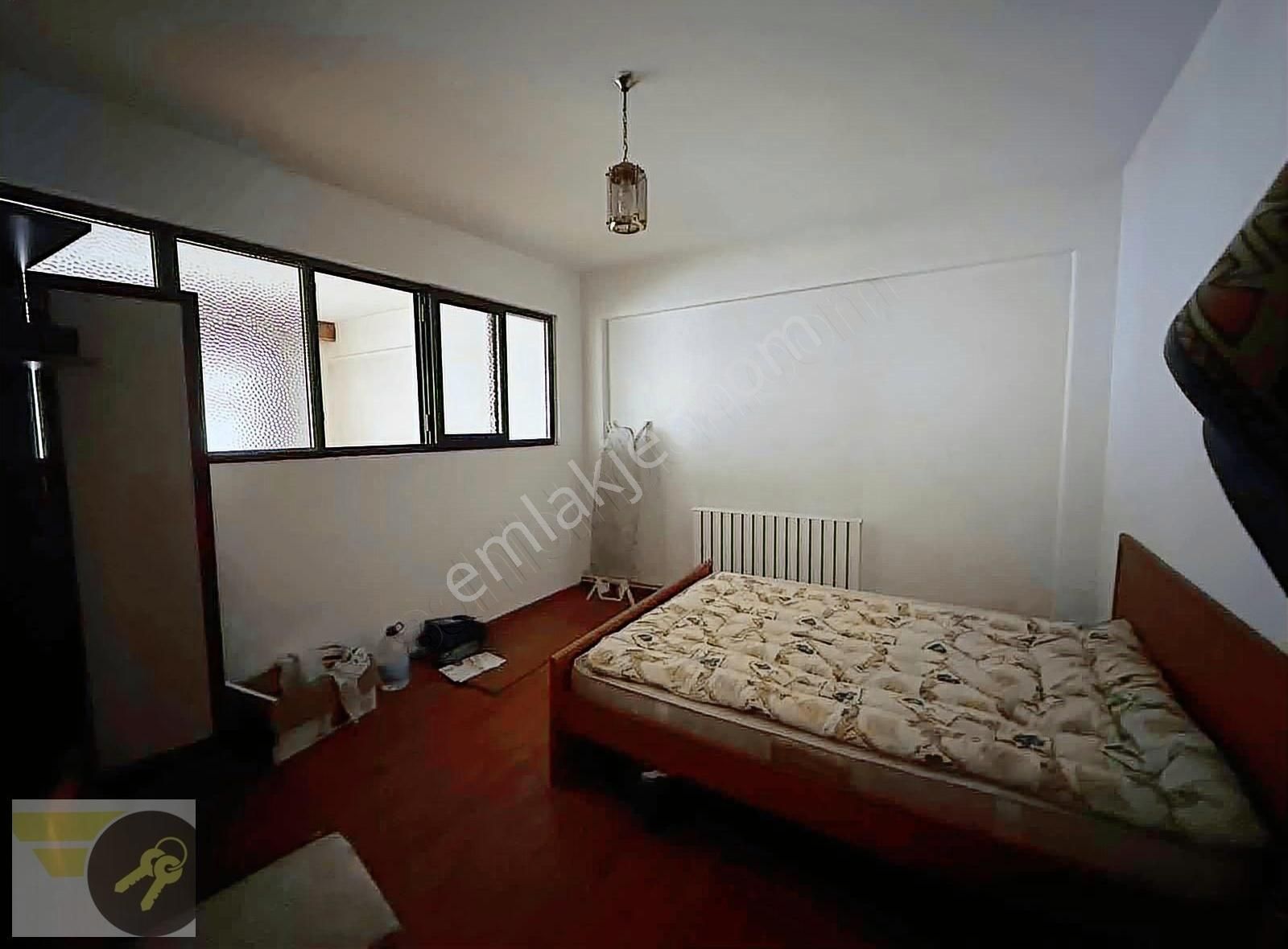 *of Gayrimenkul* Çarşı Göbeğinde 3.kat 4+1 200m2 Satılık Daire